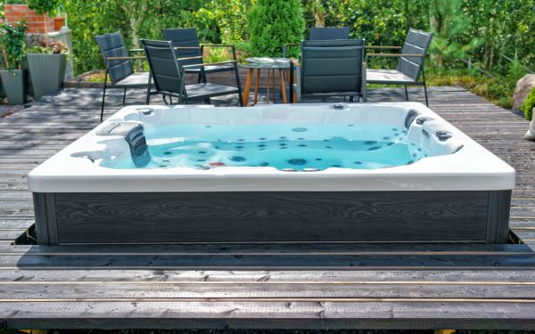 Cost of Spa Deck Remodeling in Pataskala